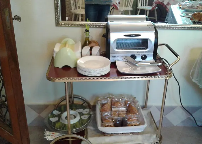 Olimpo Palace Affittacamere בית הארחה 3*